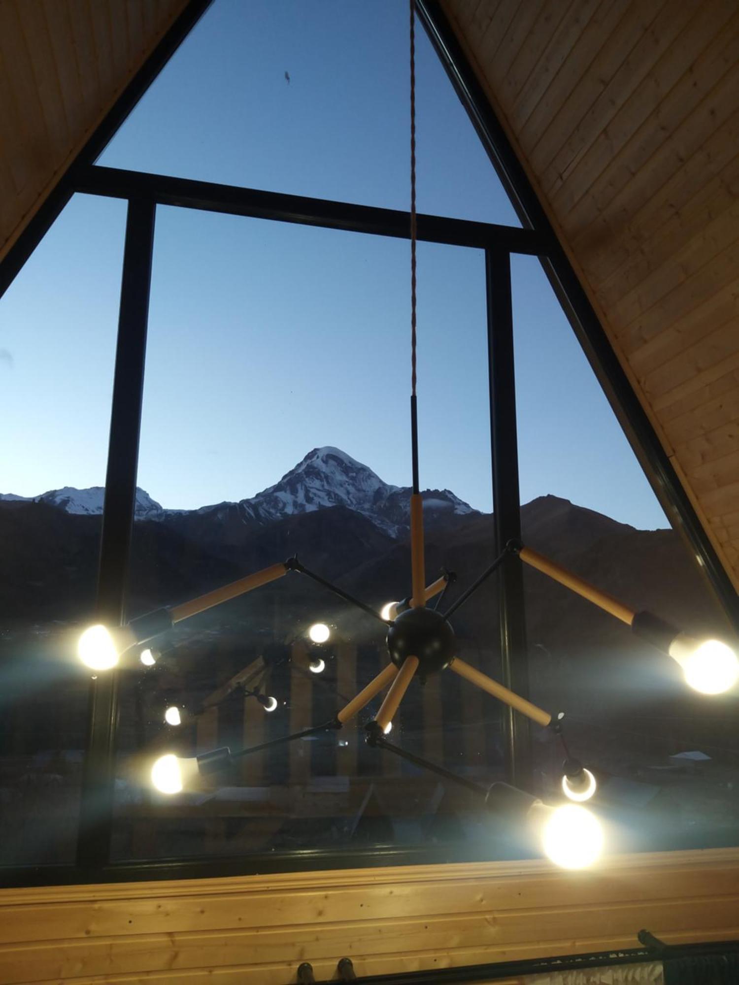 דירות Emotion Kazbegi חדר תמונה