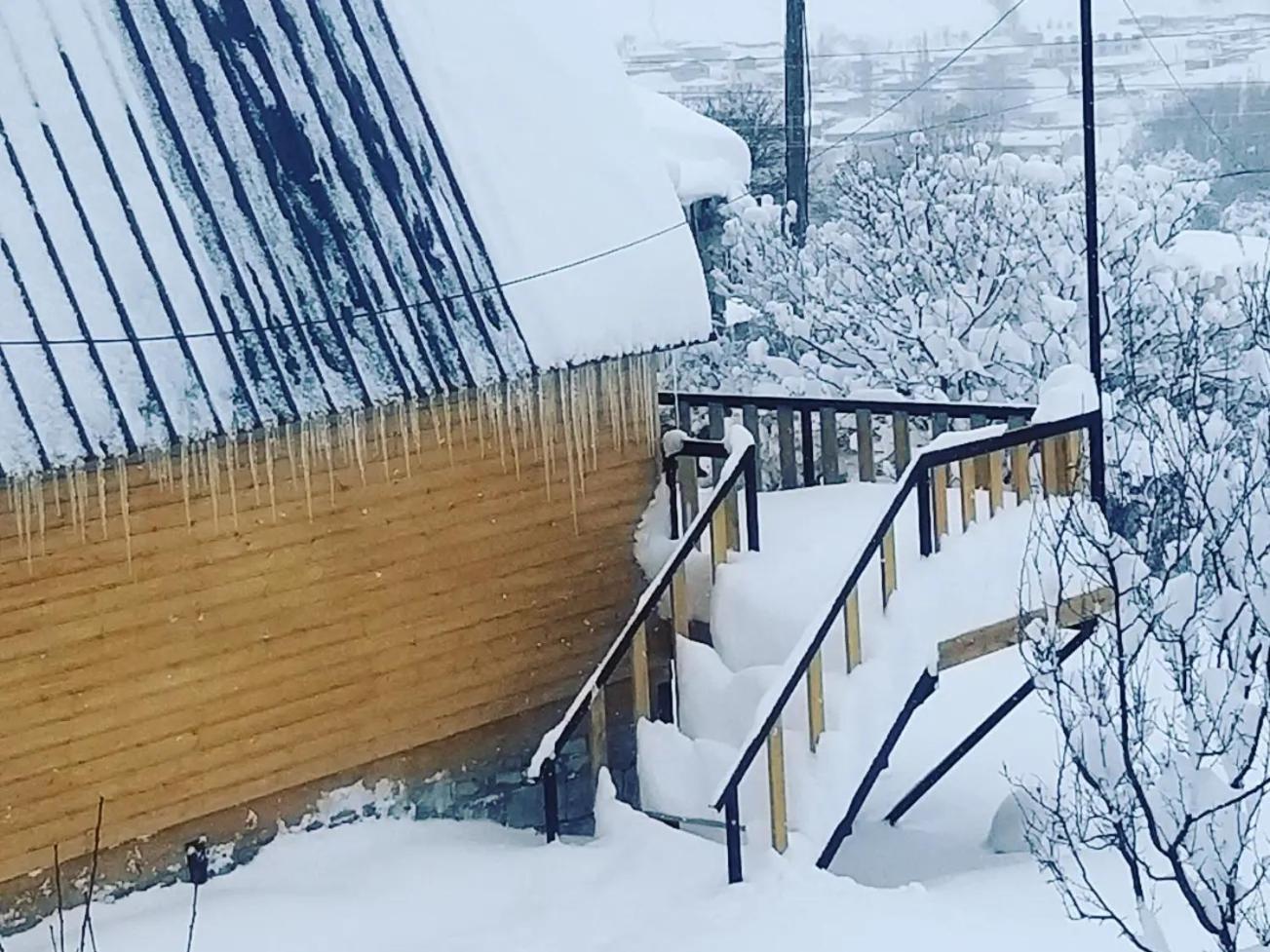 דירות Emotion Kazbegi חדר תמונה